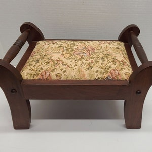 Vintage Antique Victorian Needlepoint Foot Stool Wood Ottoman Embroidery Bench Home Accent Decor Decoration Furniture Romance Hand Stitched