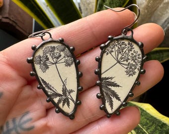 Vintage poisonous plant print water hemlock glass dangle earrings