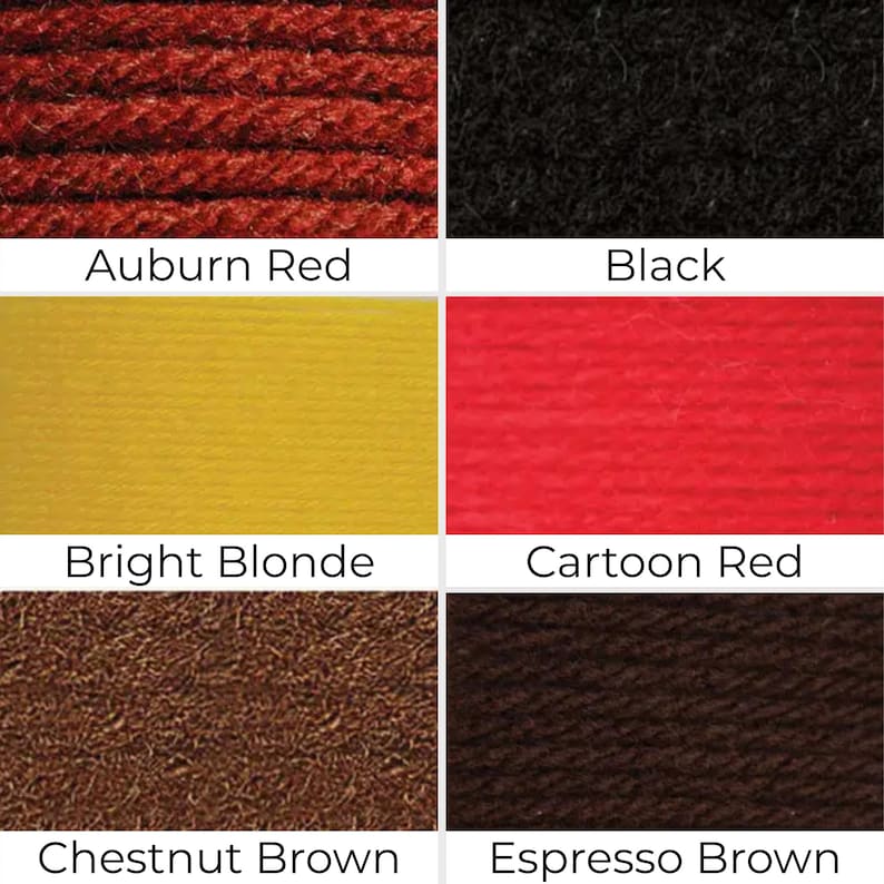 Op de afbeelding: Een kleurenkaart met zes garentexturen, gelabeld als Auburn Red, Black, Bright Blonde, Cartoon Red, Chestnut Brown en Espresso Brown. Elk vierkant toont een unieke vezelkleur en textuur, gerangschikt in een raster met tekstlabels eronder.