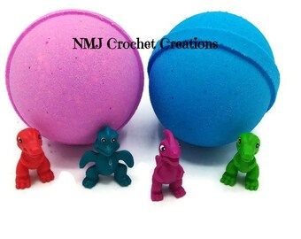 Bath Bomb With Toy Inside - Bath Bomb - Kids Bath Bomb - Bath Bomb For Kids - Bath Toy - Bath Bomb Gift - Kids Gift - Toy Surprise
