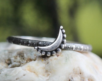 Crescent Moon Ring *  Midi Ring * Solid Sterling Silver * Dotted Moon Pattern * Celestial Jewelry*Handmade Jewelry*Witchy Jewelry*Any Size *