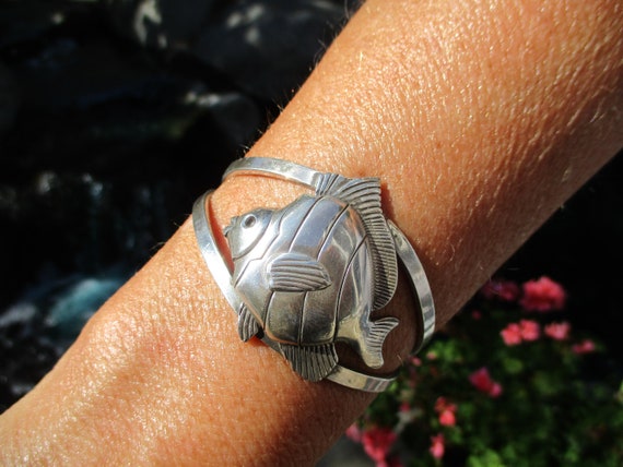 Taxco Angel Fish Sterling Silver Bracelet - image 3