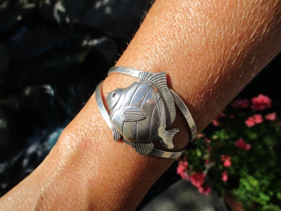 Taxco Angel Fish Sterling Silver Bracelet - image 5