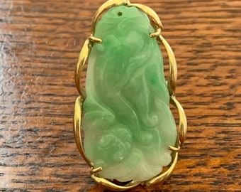 Estate Vintage Jade Gesneden Geel Goud 14KT Ring Ovaal Vormige Gouden Mand