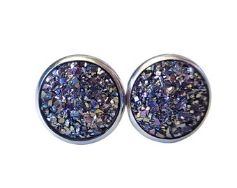 Puces d'oreilles scintillantes bleues grises fabriquées à la main : acier hypoallergénique, 12 mm