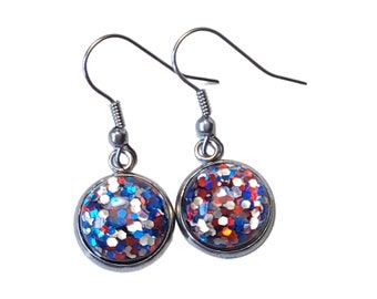 Boucles d'oreilles scintillantes rouges, blanches et bleues : bijoux patriotiques