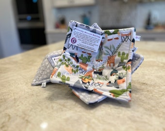 Best Microwave Soup Bowl Sz. Cozies! HAPPY Gardening Gnomes on grey, Thicker, 100% Cotton FLANNEL-batting-washable-reversible-microwave safe