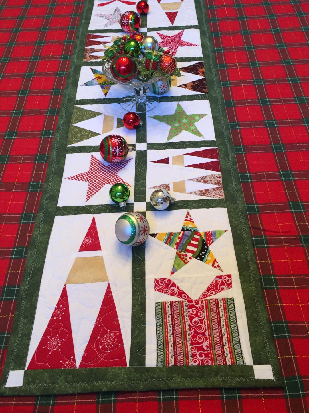 Christmas Table Runner PDF Pattern: FPP Paper-pieced Door Panel - Etsy
