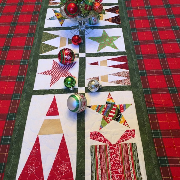 Christmas Table Runner-Door Panel-Wall hanging PDF PATTERN-FPP Paper-pieced - to coordinate with my Santa's Stars quilt pattern