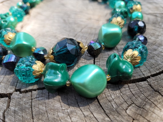 Vintage Germany Emerald Green lucite necklace
