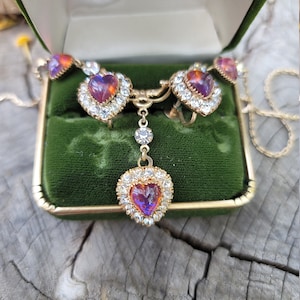 Vintage Dragons Breath demi parure set with necklace and earrings