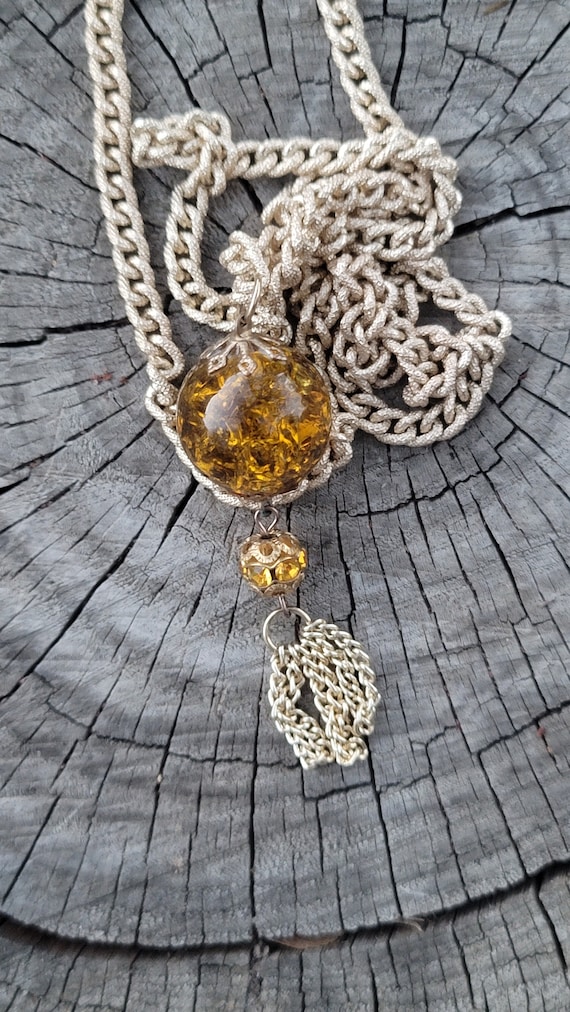 Vintage rootbeer crackle glass necklace