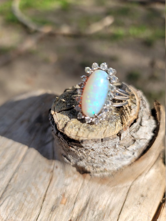 Stunning vintage opal and diamond  ring 14k white… - image 9