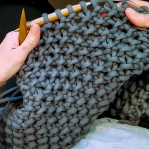 DIY Knit Pouf Pattern image 4