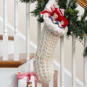Pattern for Broken Rib Stitch Knit Christmas Stocking with Faux Fur Trim