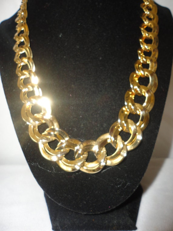 Vintage Goldtone Figaro Chain Necklace*****.