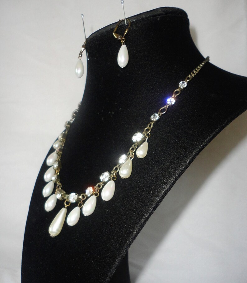 An Elegant Brass Crystals Coated Pearls Necklace Set Etsy