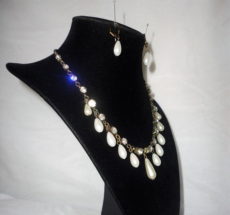 An Elegant Brass Crystals Coated Pearls Necklace Set Etsy