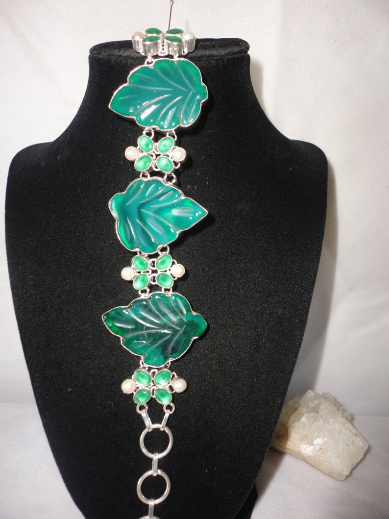 Pearls Emerald Silver Bracelet********* Amazing 275Carats Of Carved Green Onyx
