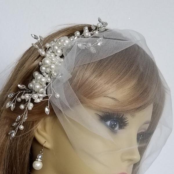 IVORY BRIDAL COMB, Pearl and Rhinestone Bridal Headpiece With or Without Birdcage Veil "Shania"