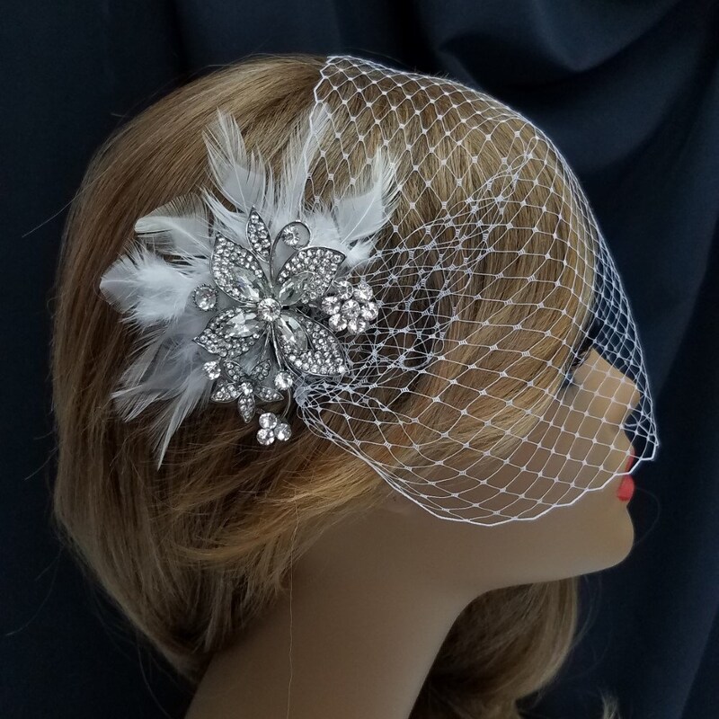 bridal headpiece with feathers
