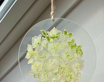 Atrapasueños de vidrieras con hortensias blancas, arte floral blanco, regalo para damas de honor