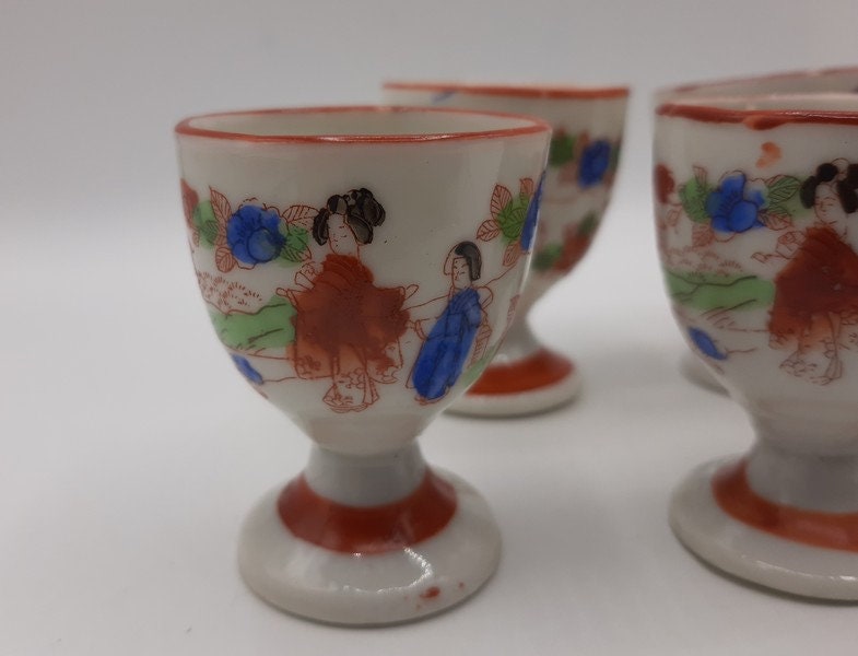 Tasse à Oeufs Japonaise Vintage , Décor de Geisha Porcelaine Peinte La Main