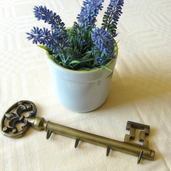 French vintage brass Skeleton Key holder  ,  Wall Key Holder , skeleton Key Rack