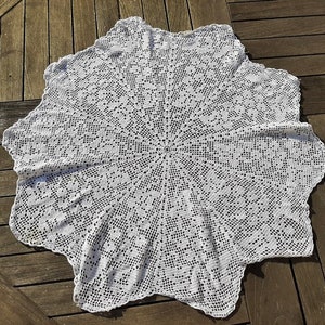 french antique white lace doily , hand made lace crochet