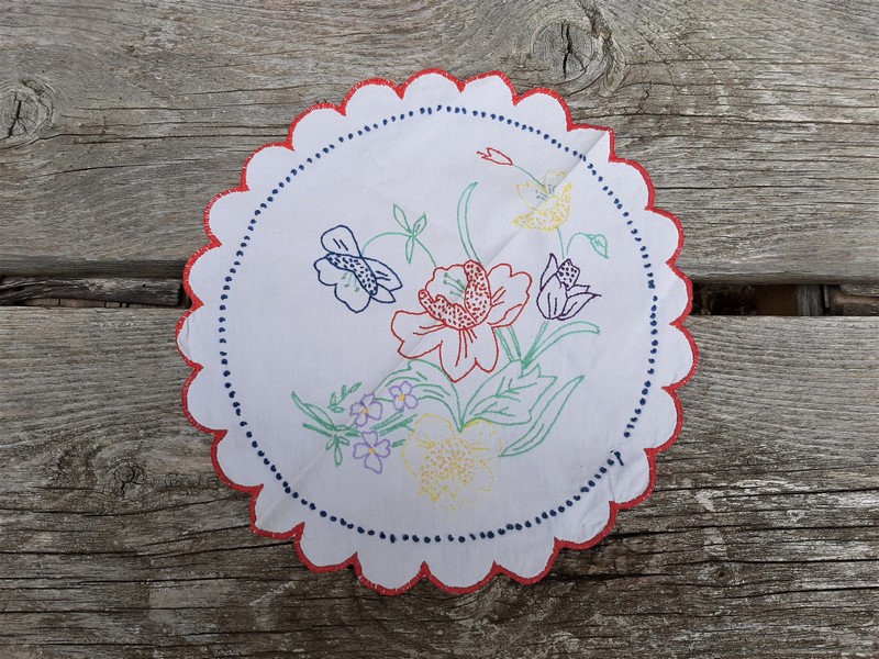 Français Napperon Antique de Lin, Lin Blanc, Fleur Rouge Brodée, Brodé à La Main, Rond