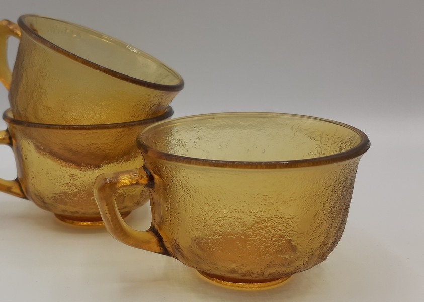 Ensemble de 3 Tasses à Café Ambrée Vintage Français, en Verre Ambré