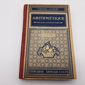 1920  French Vintage  arithmetics school book,  french primary school book