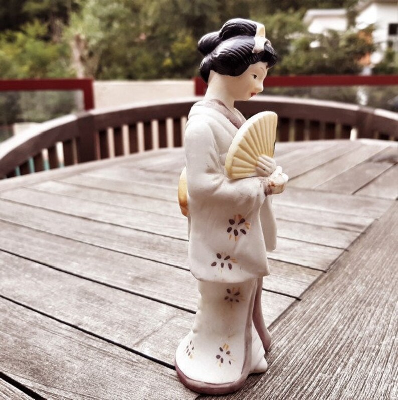 Vintage Geisha Porcelain Figurine Japanese Geisha Statue Vintage Ceramic Geisha figurine holding a fan