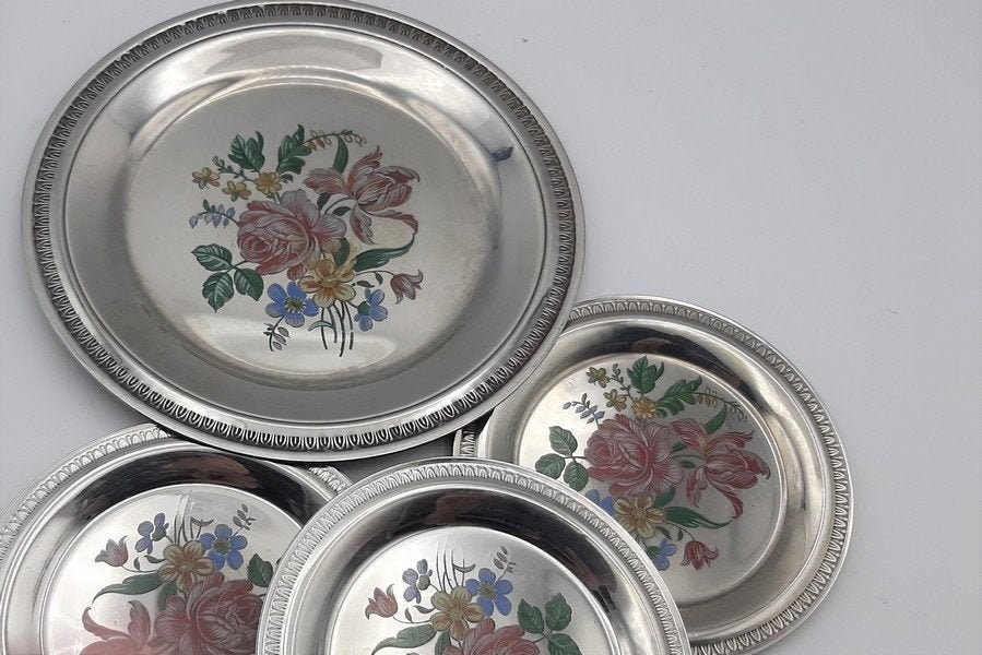 Sous-Verres en Verre Métal Vintage et Sous-Verres Bouteille de Vin, Ensemble 10 avec Un Décor Floral