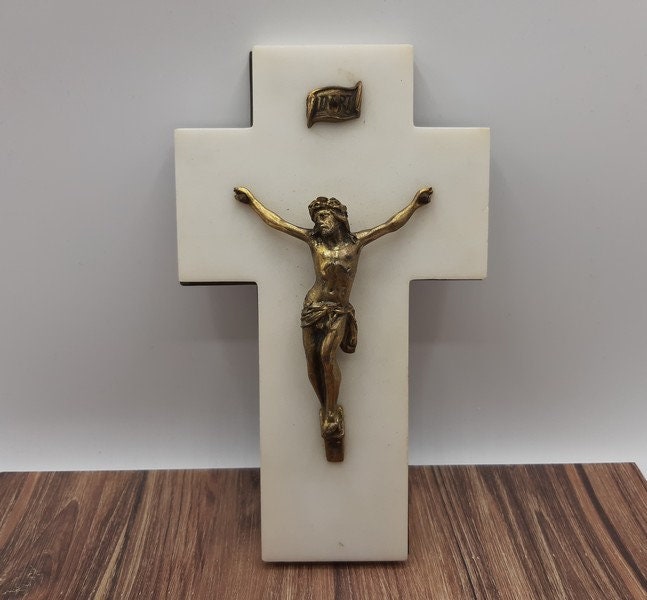 Français Crucifix Antique en Marbre Blanc avec Jésus-Christ Laiton