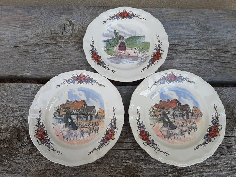 Ensemble de 3 Français Vintage Obernai Sarreguemines Assiettes, Décor Henri Loux