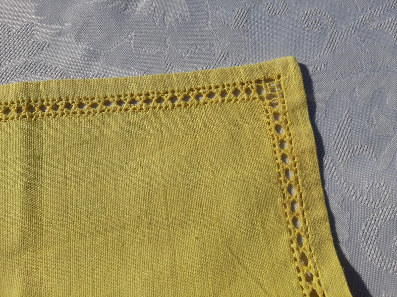 Lot de 2 Serviettes en Lin Jaune Vintage Français, , Brodées à La Main,