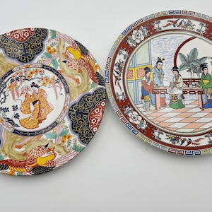Japanese decorative  porcelain plate, geisha  decor, japanese collectable plate