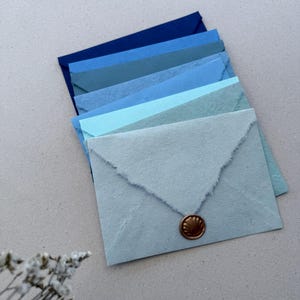A7 5x7 Blaue Büttenrand Handgefertigte Hochzeitsumschläge – 5 1/4 × 7 1/4 Zoll (13,5 × 19 cm)