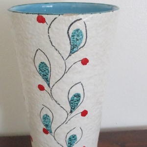 Italy.  Bitossi for Raymor Italian Pottery Vase 1960s