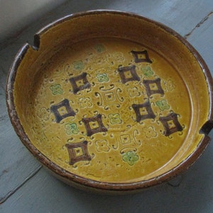 Italy.  Yellow Bitossi Spagnolo Ceramic Ashtray by Aldo Londi