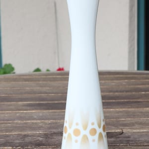 Germany. Vintage AK KAISER MCM White Porcelain Flower Vase