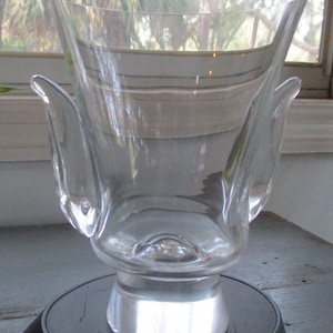 USA. Lloyd Atkins STEUBEN Art Glass Crystal Footed Vase Art Deco