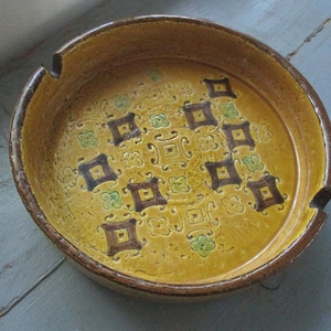 Italy.  Yellow Bitossi Spagnolo Ceramic Ashtray by Aldo Londi