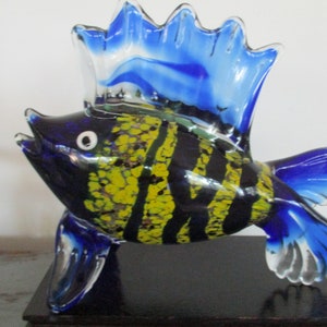 Italy. Vintage Mid Century Murano Fish with Aventurine