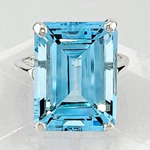 Natural Very Large Blue Topaz Emerald-Cut Ring, 29.07 Carats, 20X15 MM, December Birthstone, Gift For Her, Hand Made, Flawless Gem, Genuine