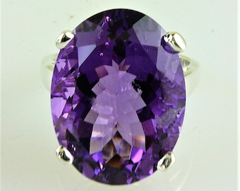 Anillo solitario de amatista ovalada natural muy grande, 16,64 quilates, piedra de nacimiento de febrero, hecho a mano, impecable.