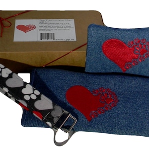Caja de Regalo Gafas, Cartera y Llavero Huellas de Patas en tu Corazón