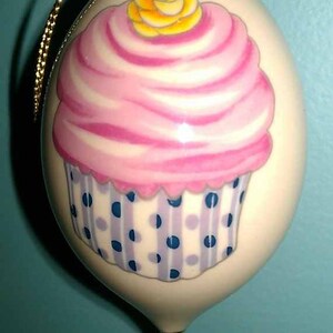 Ornament White Porcelain Cup Cake Keepsake