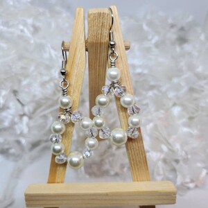 White pearls and crystals, Dangle teardrop earrings on silverwire, bridal jewelry, everyday jewelry
